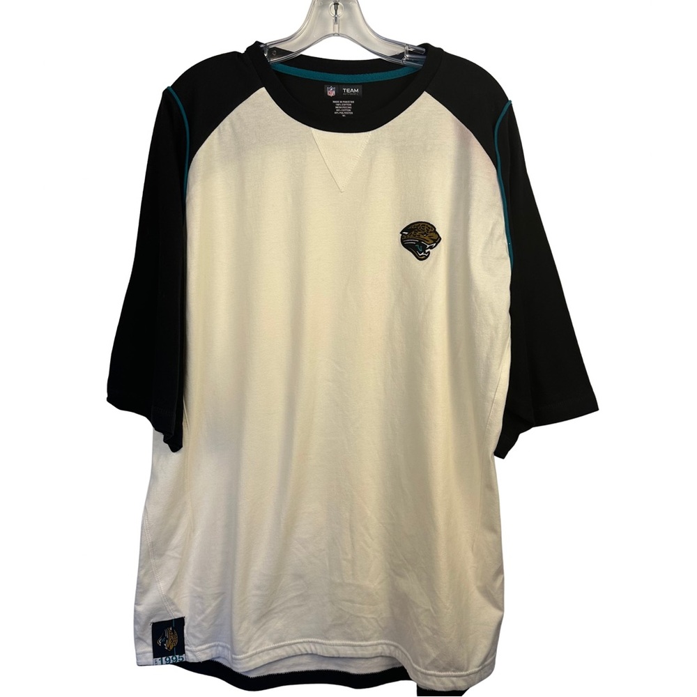 NFL Team Jacksonville Jaguars Men’s XL shirt